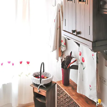 Welcoming House In With Private Parking Casa de Férias