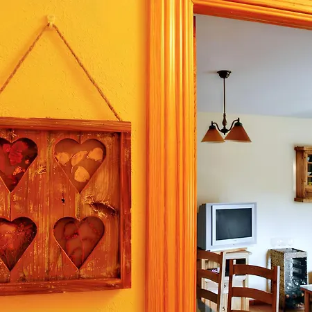 Casa de Férias Welcoming House In With Private Parking *