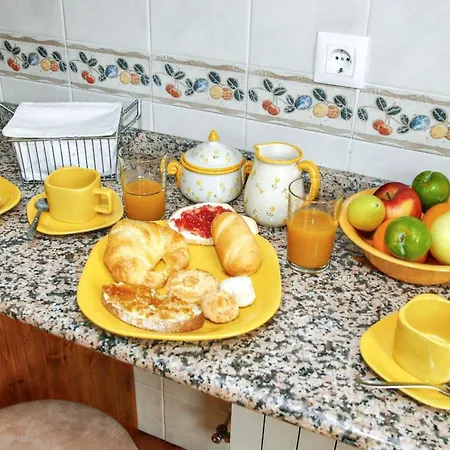 Welcoming House In With Private Parking Ávila