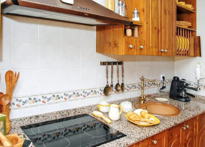 Welcoming House In With Private Parking Ávila
