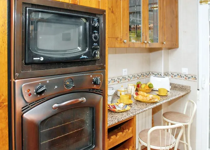 Welcoming House In With Private Parking Ávila