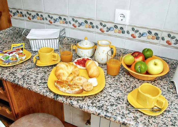 Welcoming House In With Private Parking Ávila