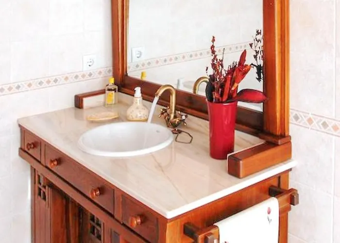 Welcoming House In With Private Parking Ávila